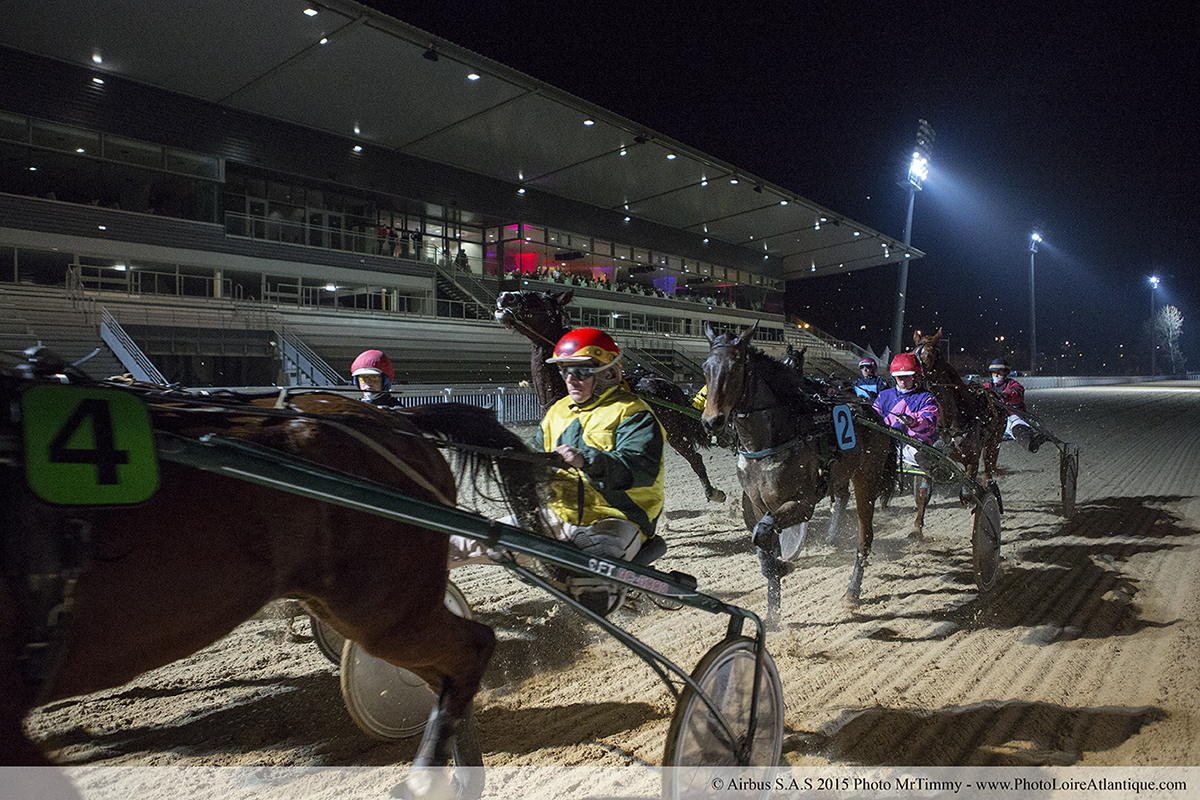 airbus_photographe_entreprise_corporate_hippodrome_pornichet_course_chevaux_concurants