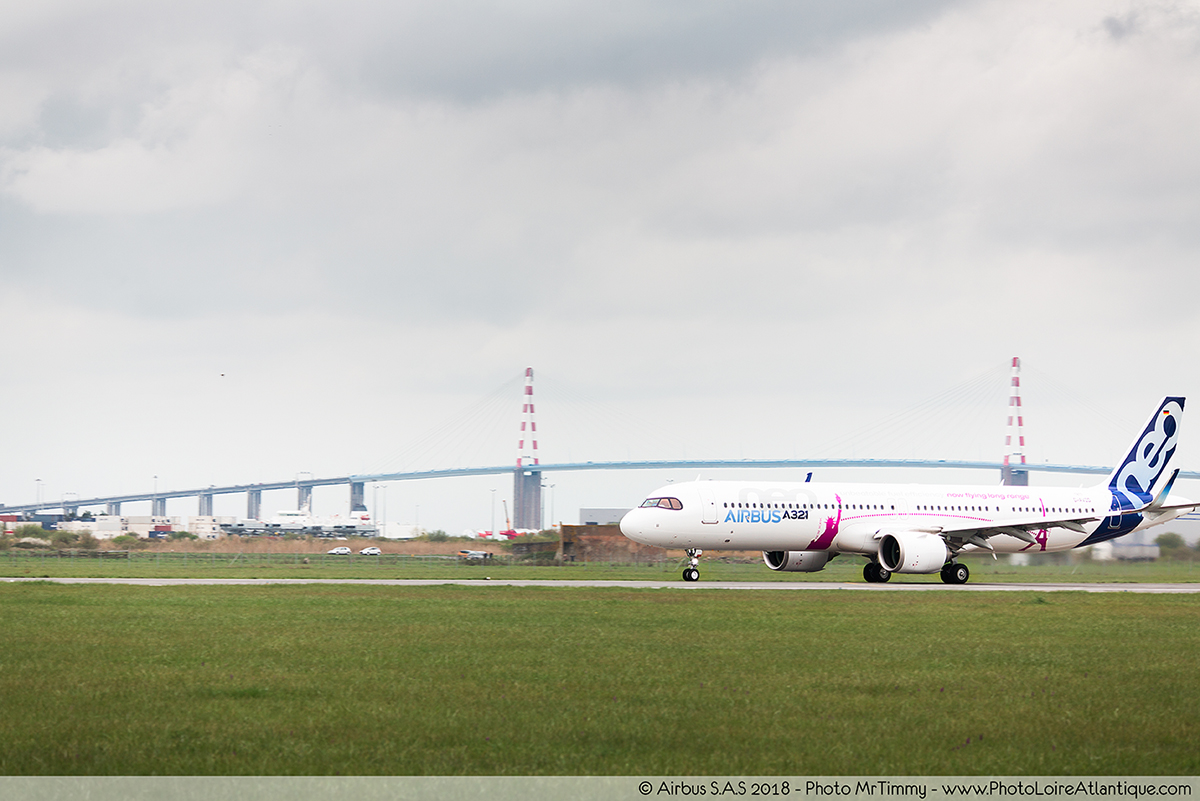 A321_airbus_saint_nazaire_photographe_corporate_entreprise_mrtimmy_decollage_pont