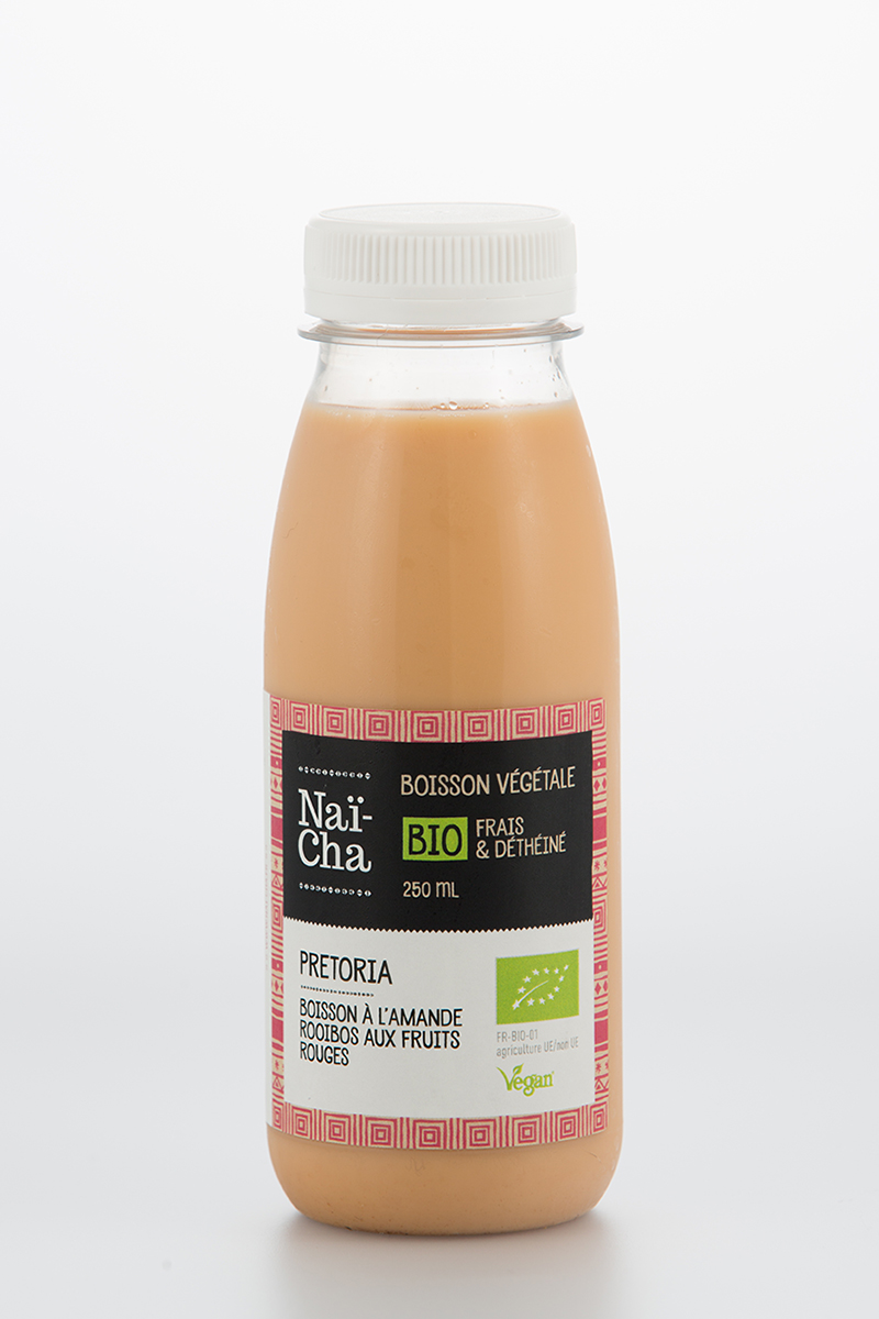 packshot_fond_gris_studio_cage_lumiere_neutre_produit_photo_image_produit_nature_morte_loire_atlantique_photographe_saint_nazaire_nantes_mrtimmy_entreprise_nai_cha_boisson